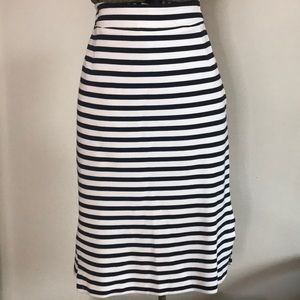 Sz 4 Banana Republic striped skirt.